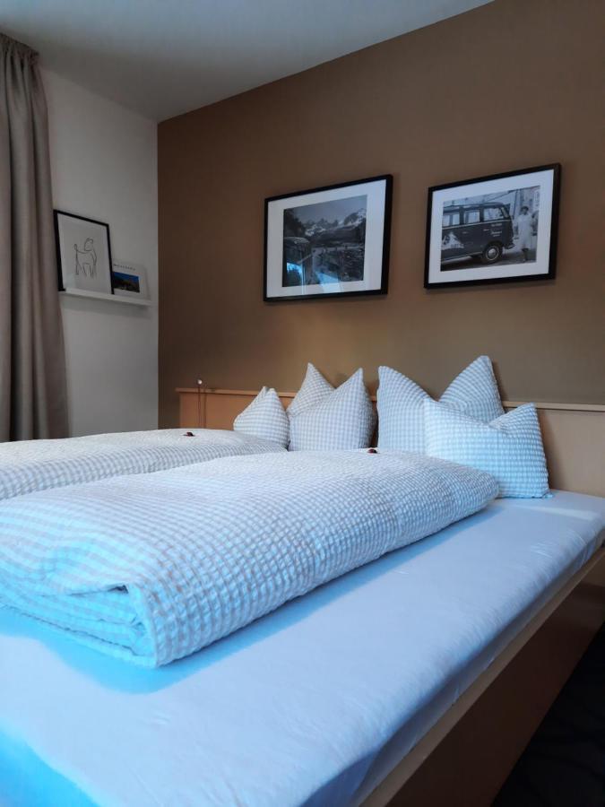 Valbella Bed & Breakfast Partenen Luaran gambar