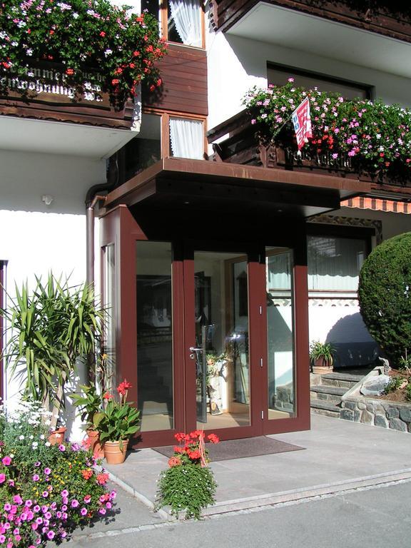 Valbella Bed & Breakfast Partenen Luaran gambar