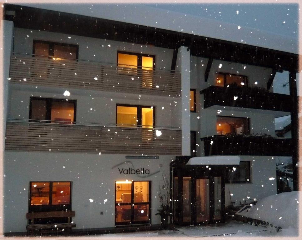 Valbella Bed & Breakfast Partenen Luaran gambar